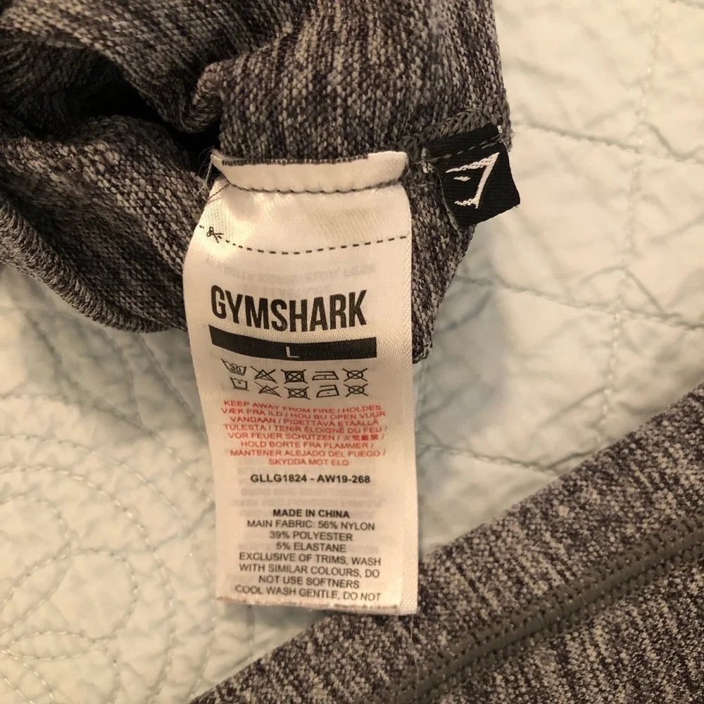 Gymshark Flex high waisted contouring seamless leggings. Women’s size large.